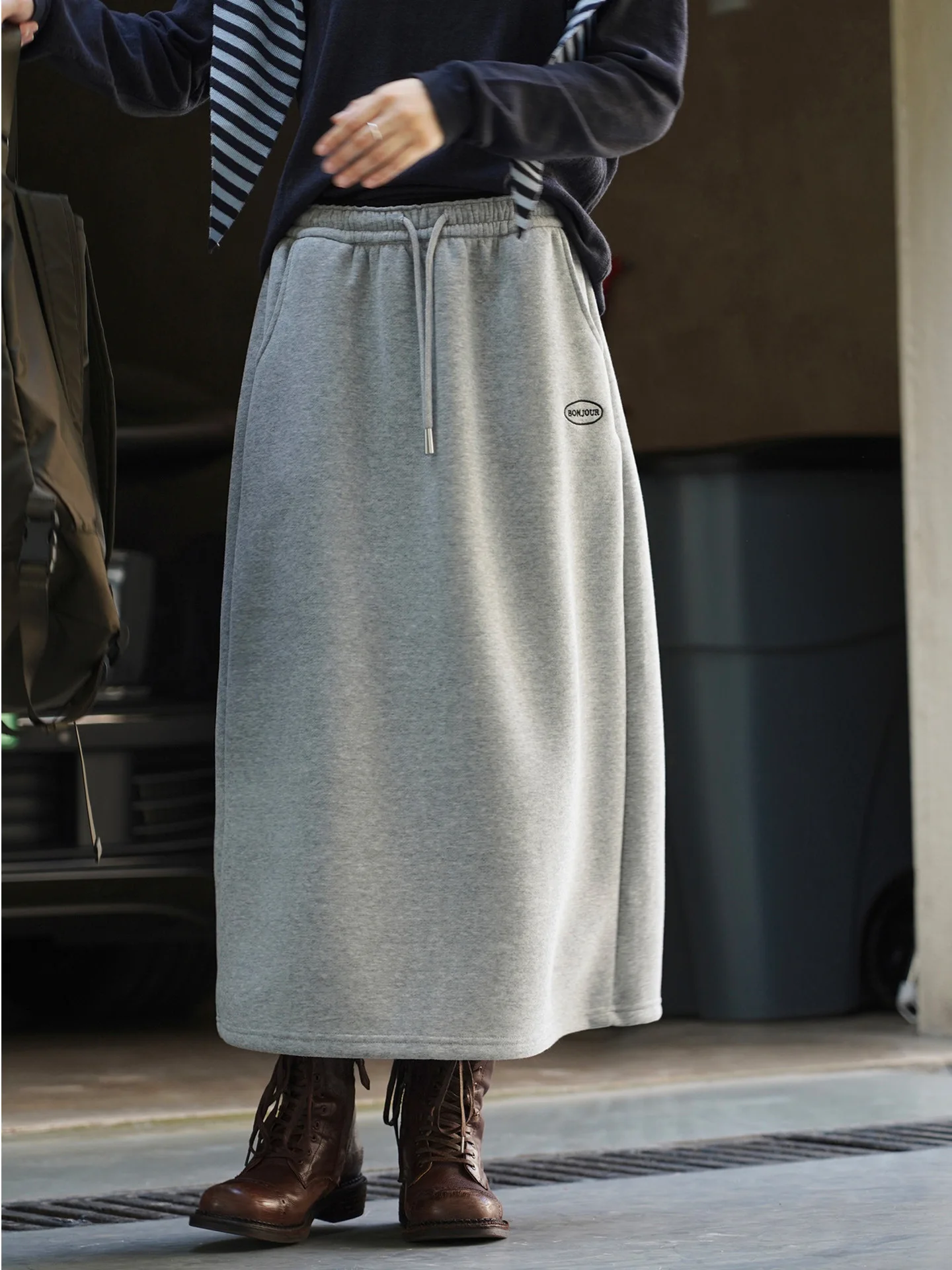 

Повседневная прямая юбка с эластичной резинкой на талии, женская модная утягивающая толстовка с разрезом, универсальная длинная юбка