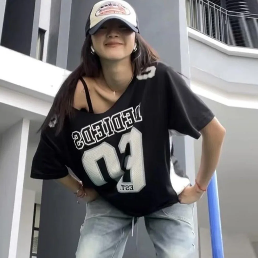 

Asymmetry Sporty Casual T-shirt Numbers Atmosphere Style Short Sleeves Top English Letter Versatile Harajuku Short Sleeved Woman