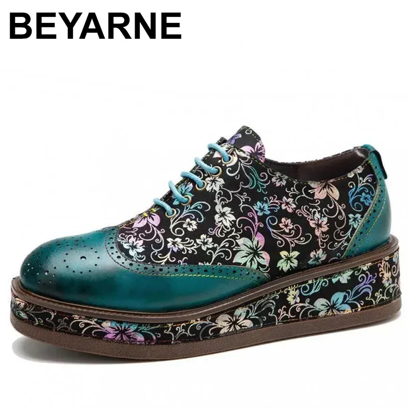 

2025 г., удобная женская обувь ручной работы на плоской платформе с круглым носком и толстой подошвой в стиле ретро с цветочным тотемом, женская обувь