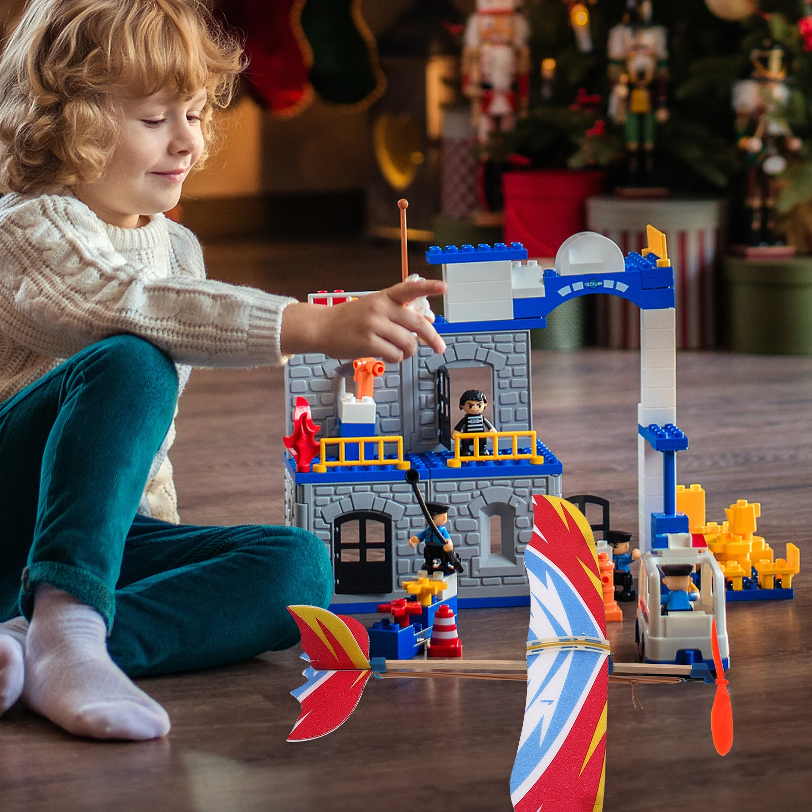 

4Pcs Interactive Kids Plane Gliders Made of High Quality Foam Creative Outdoor Fun Games Children Planes Toy Children Boy Toys