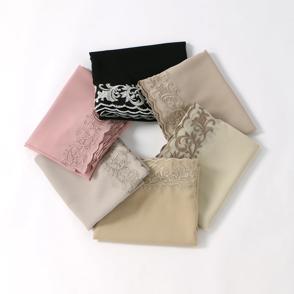 Sciarpa Hijab in chiffon con ricamo floreale per le donne Foulard Hijab musulmano Avvolge morbido Fascia per capelli Scialli per protezione solare estiva Scialli da spiaggia
