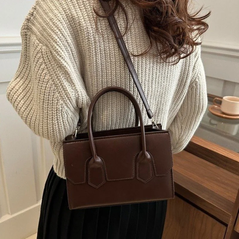 

Элегантно-современная новинка 2025 года, женская роскошная брендовая кожаная большая сумка известного дизайнера, популярная повседневная элегантная сумка ​