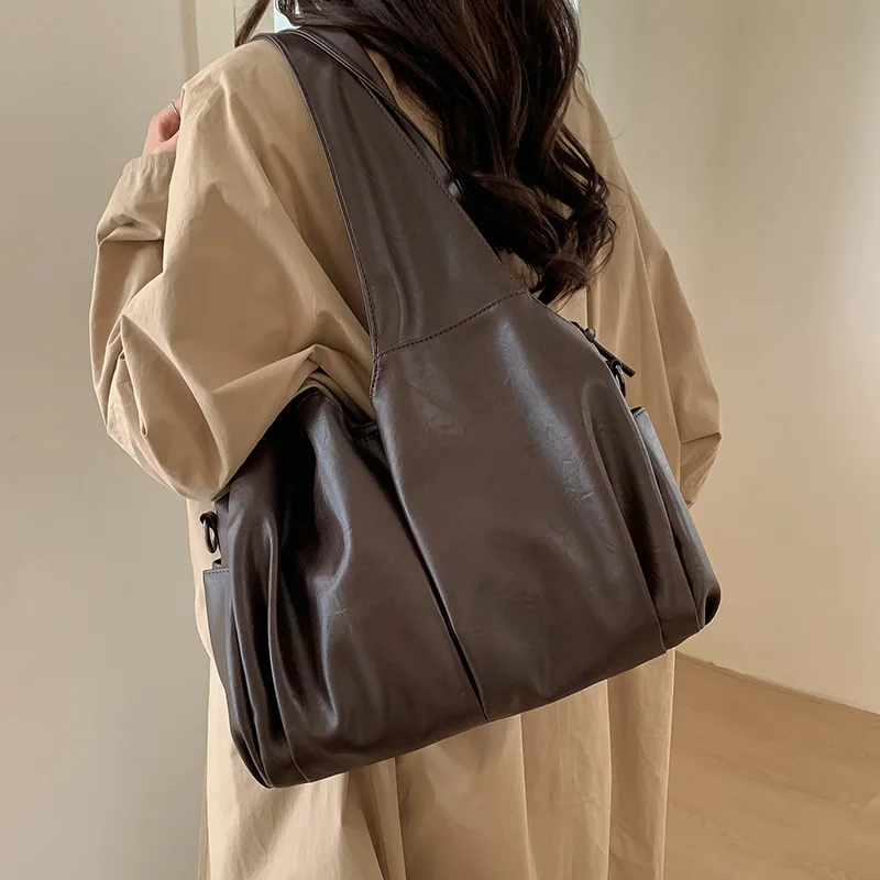 حقيبة يد كلاسيكية مريحة لعام 2025، محفظة كتف واسعة للنساء، حقيبة كروس للركاب بسيطة، حقيبة كاجوال من النهار إلى الليل #1