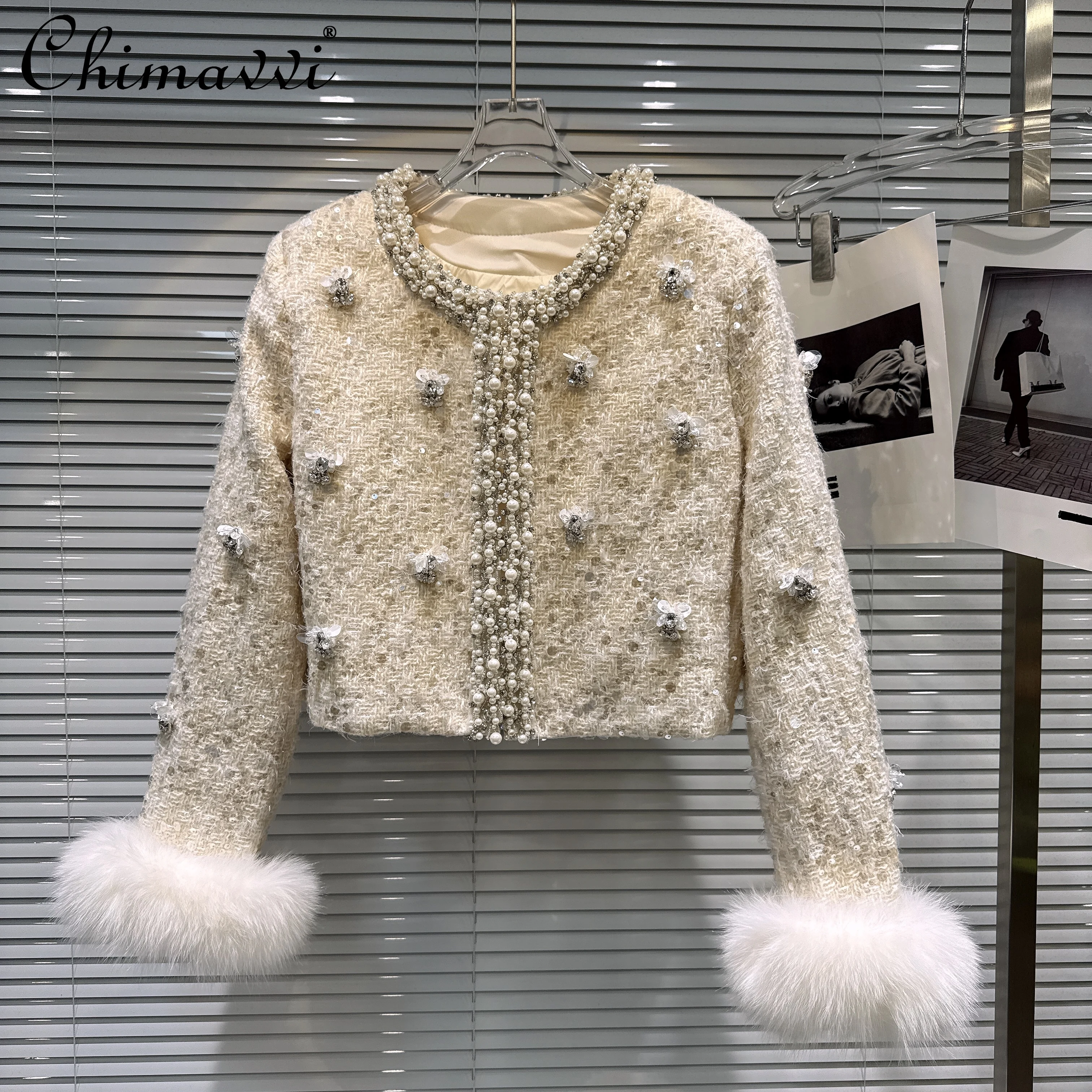 

Elegant High-End Socialite Heavy Industry Pearl Beaded Round Neck Fox Fur Sleeve Warm Down Lined Coat Short Jackets Women Winter