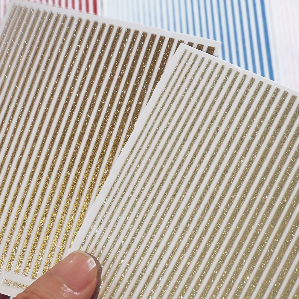 8 ชิ้น/เซ็ต 3D ภาษาฝรั่งเศสคําเส้นสติกเกอร์เล็บ Glitter ทองเงินโลหะสีดําลายกาว Decals 10*8 ซม.DIY เล็บ Sliders