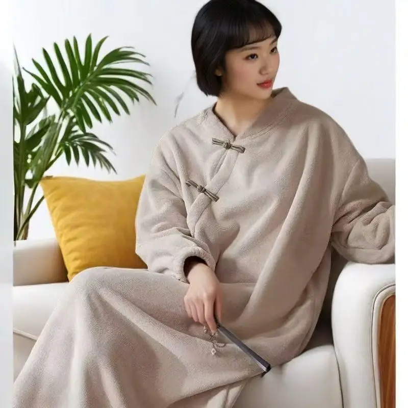 새로운 중국 스타일 드레스 여성용 가을 겨울 두꺼운 벨벳 잠옷 빈티지 젠 차 향집 긴 가운 여성 홈웨어