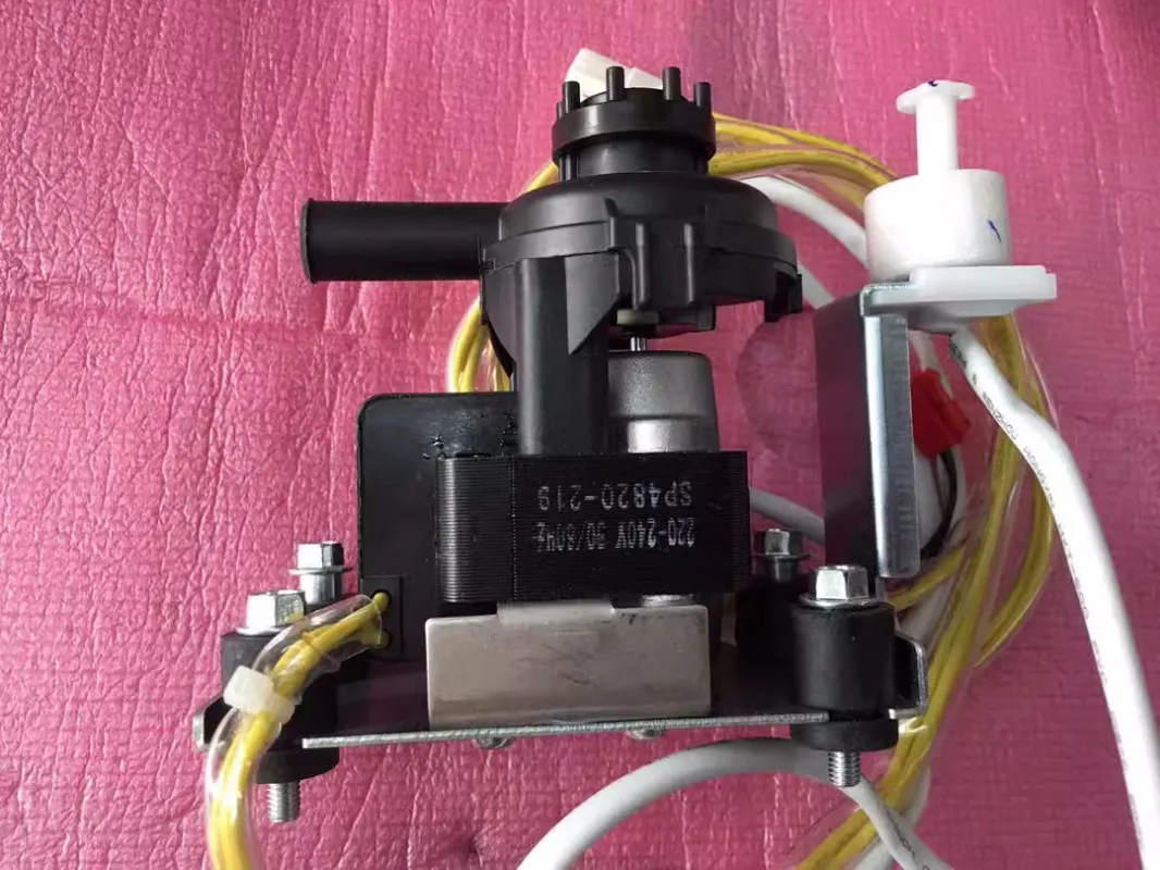 

Водяной насос двигателя кондиционера SP4820-219 DP-12230