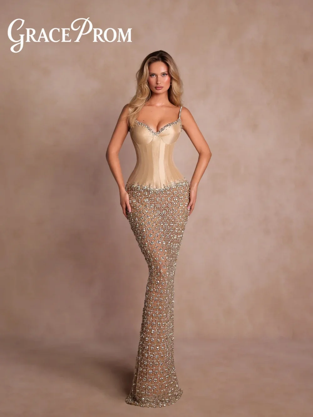 

GraceProm Glamorous Spaghetti-Strap Evening Dress Trendy Crystal Carpet Gown Stylish Floor-Length Party Gown robes de soirée