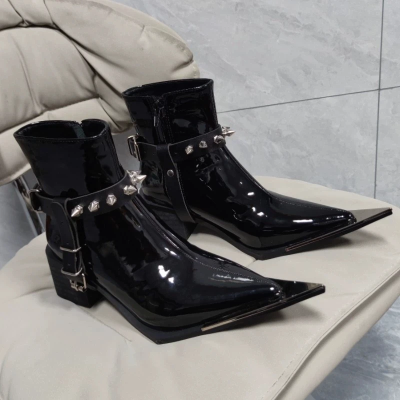 

New Arrivals Winter British Black Metal Chain Chelsea Ankle Boots women Casual Designer High Tops Shoes Zapatos Hombre