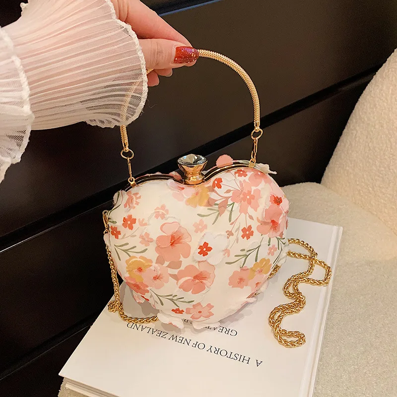 

High-quality texture summer ladies lace handbag 2022 new fashion chain wild flowers love one-shoulder messenger bag