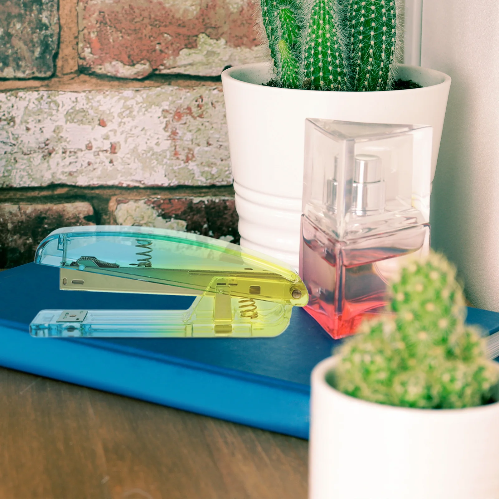 

Blue Yellow Gradient Acrylic Professional Handheld Desk Stapler For Home Office Students Portable Stapler Aesthetic