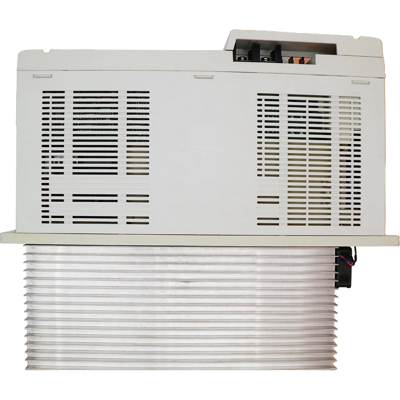 MDS-B-SP-37 Servo Amplificador 90% Novo Equipamento Elétrico