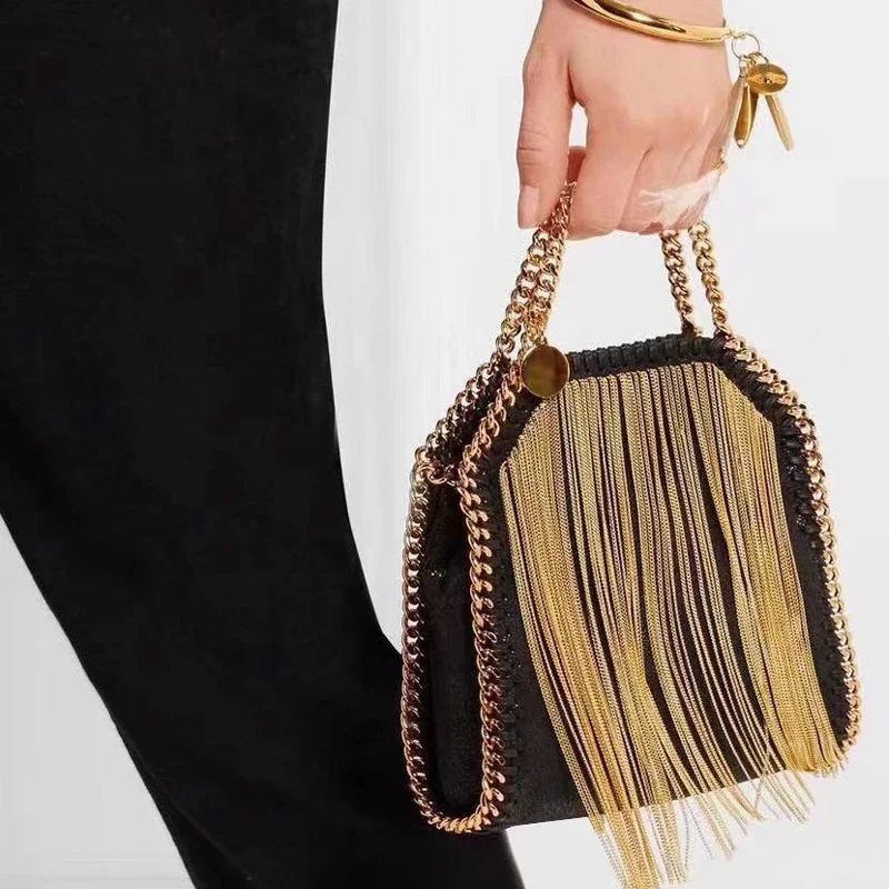 2024 Brand Designer Fashion Trend Handbag One Shoulder Crossbody Tassel Chain  Messenger Dinner  luxury Bags for Women