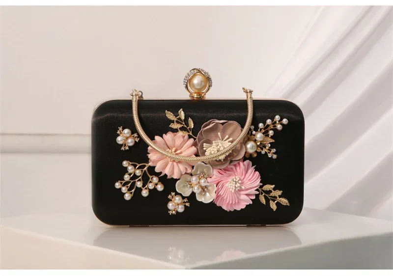 2023 New Hot Women Handmade Flowers Evening Bags Banquet Dinner Purse Party Dinner Purse 4 Colors Drop Shipping