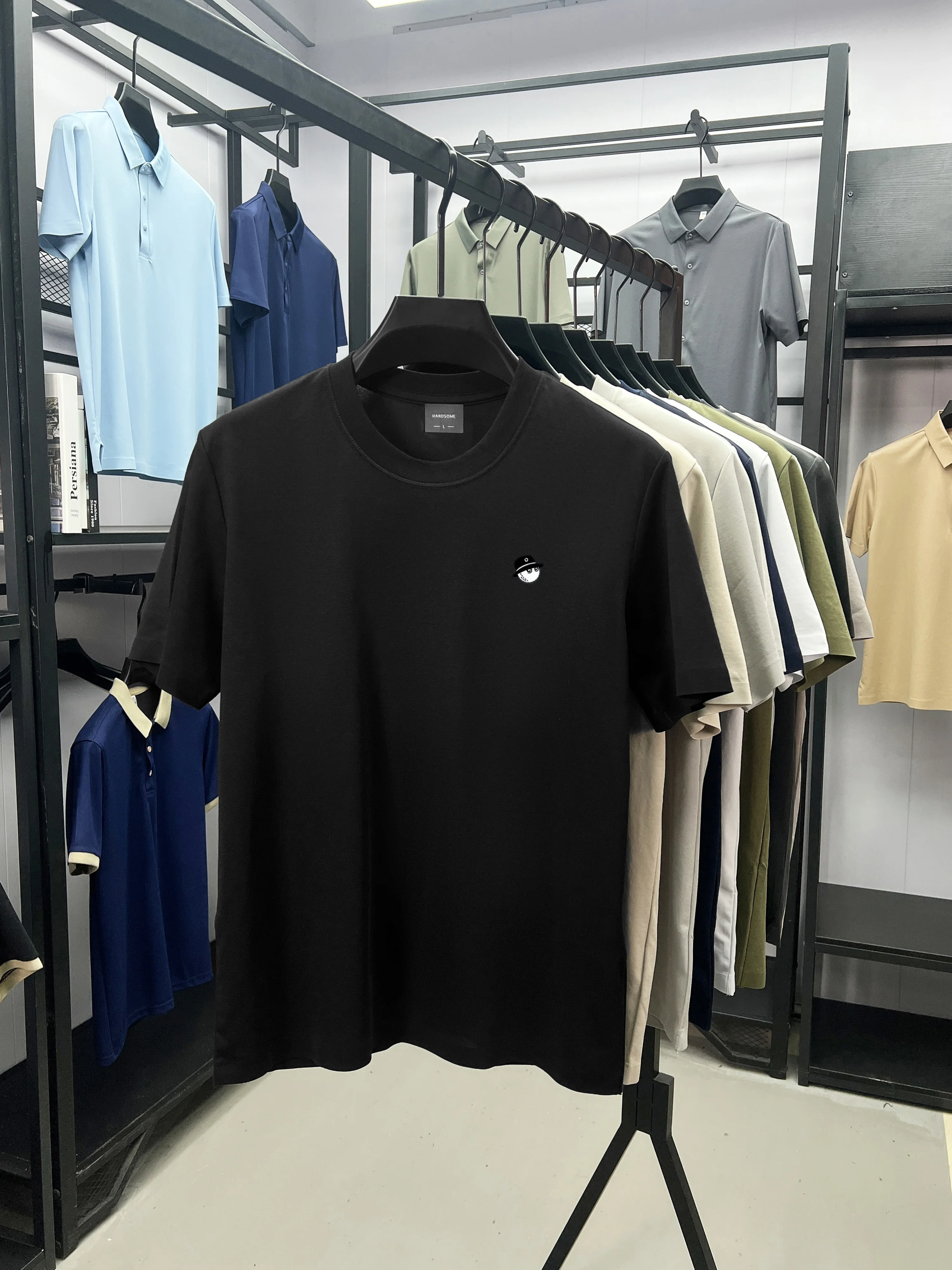 Sommerliches, modisches, besticktes Oberteil für Herren, Rundhalsausschnitt, Kurzarm-T-Shirt, weich, bequem, alltagstauglich, sportlich, vielseitig. – Detail 14