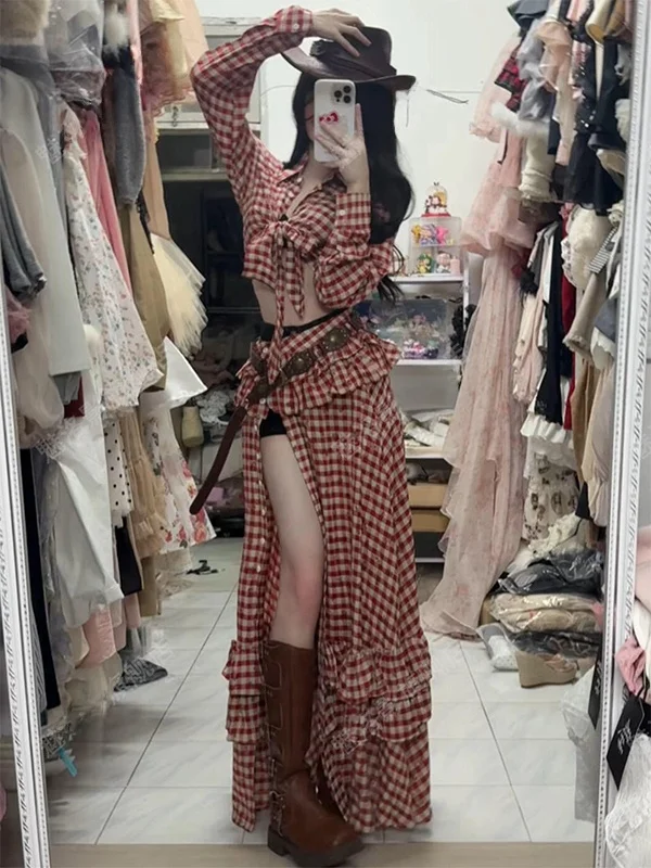 

Ретро-комплект в американском стиле: клетчатая короткая рубашка и юбка с высокой талией и разрезом, женский осенний комплект из двух предметов, модный, на пуговицах