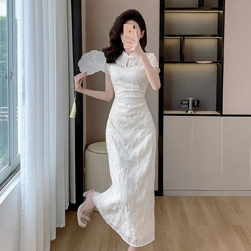 

Spring 2026 Fashionable New Chinese Style Gentle Retro Waist-cinching Slimming Long Apricot-colored Embroidered Dress for Women