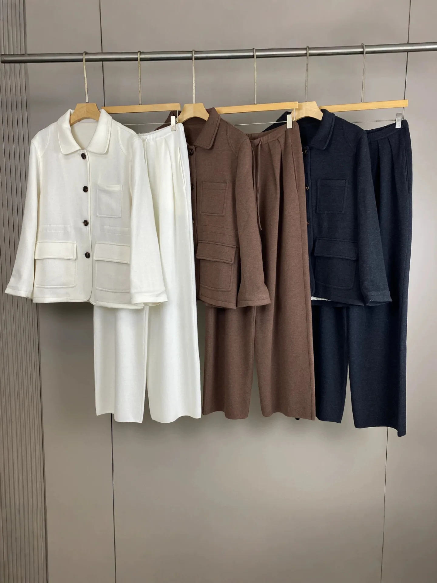 2026Autumn/Winter Cashmere-Wool Blend Lapel Coat and Straight-Leg Wide-Leg Trousers with Elastic Waist