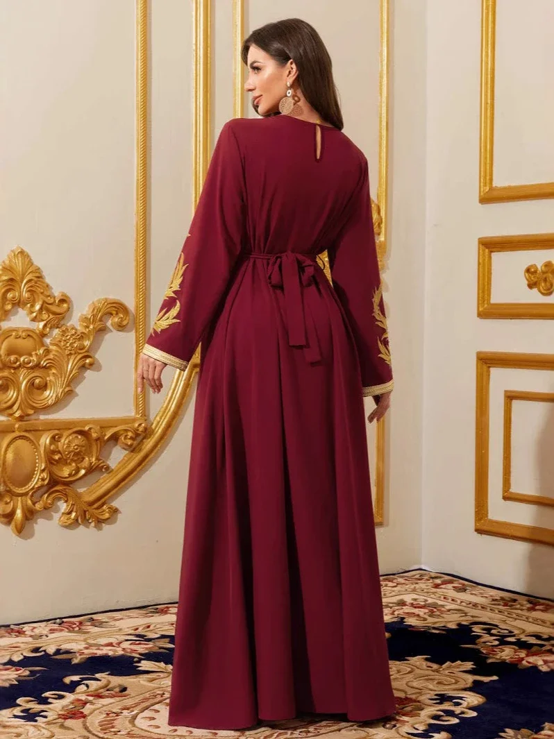 Muslimische Frauen Kleid V-ausschnitt Ramadan Eid Party Abaya Kleider Stickerei Arabischen Lange Robe Marokko Dubai Kaftan Islam Vestido Jalabiya