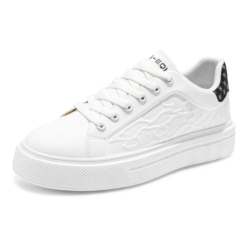 أحذية بيضاء غير رسمية صيفية للرجال أحذية رياضية مطاطية صغيرة قابلة للتنفس أحذية بدون كعب عصرية للرجال شباشب عصرية قابلة للتنفس