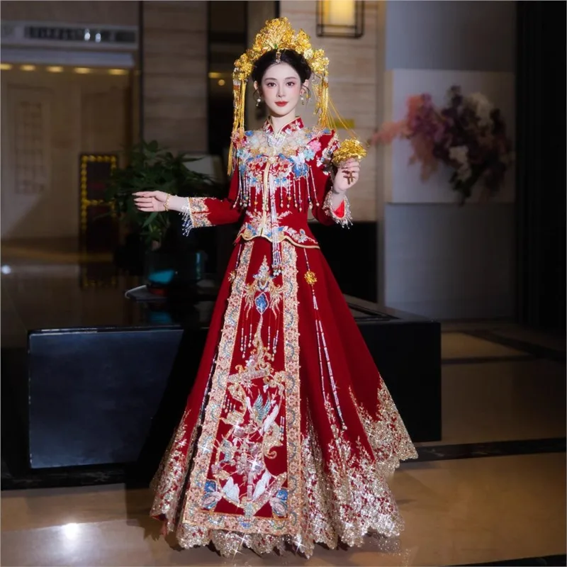 The new style of traditional Chinese wedding dress dragon and Phoenix gown has been released from Heavy Industry Clothing