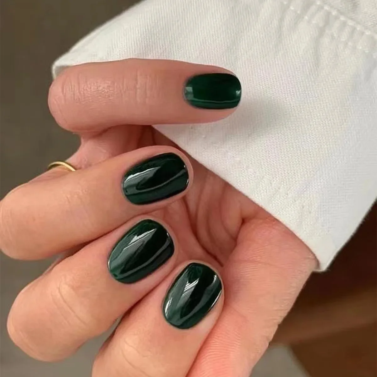 

24Ps/Set Simple Dark Green Removable Fake Nail French Solid Colour Design Wearing False Nail Tips Handmade Acrylic Press on Nail