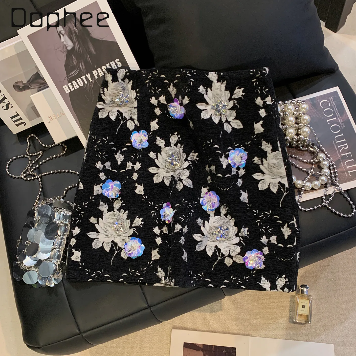 

Heavy-duty Vintage Floral Embroidered Beaded Rhinestone Skirt High-end Fashion High-waisted Commuter Style Elegant Women's Skirt