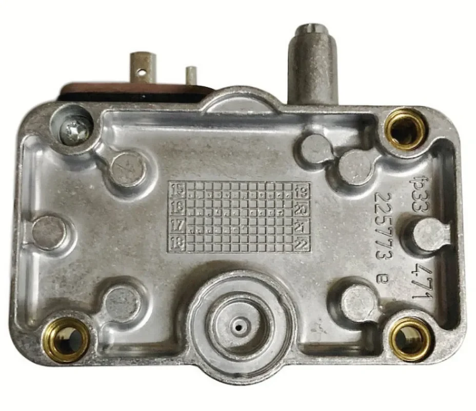 Accessoires pour machine à combustion, pressostat