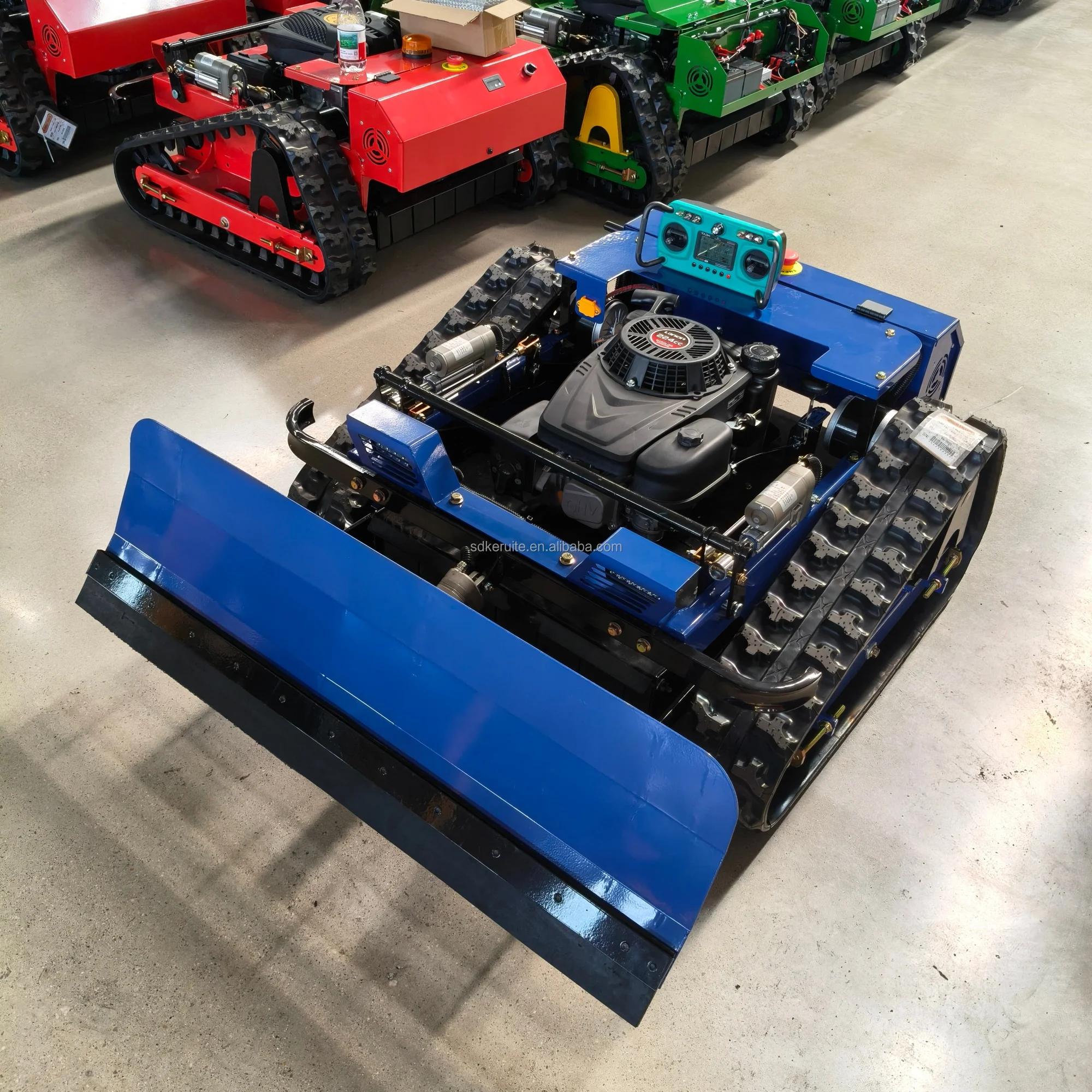 l Rasaerba telecomandato per tutti i terreniProfessiona agricolo e forestale