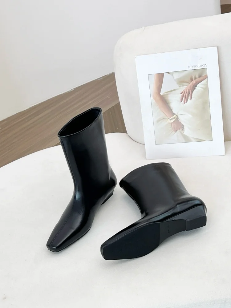 2025 new model: high-end, simple square-toed slope heel mid-calf boots for women, versatile, slimming, wide-leg boots, autumn