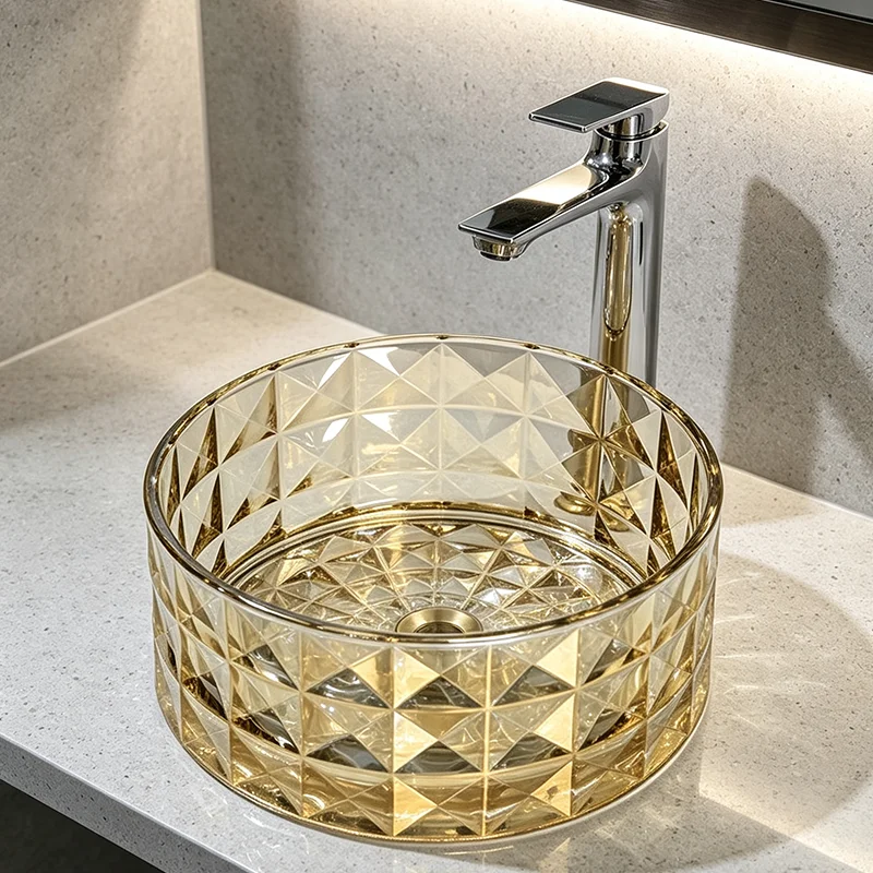 Golden Glass Countertop Basin, with a Simple and Elegant Round Shape, the Light Passing through the Basin Creates Dynamic Reflections, Creating a Rich Atmosphere. the Three-Dimensional Diamond Pattern Design Adds More Layers of Light and Shadow, Making It an Ideal Choice for Modern Bathroom Fixtures, Suitable for Dressing Rooms, Vanity Tables, and Home Bathroom Sinks, and Can Be Matched with Various Decor Styles (Accessories Not Included)