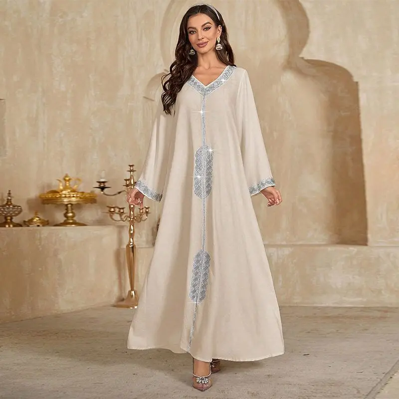 

Faionable Muslim Women's Long Robe Dr Diamond Pasted Loose Dr Middle East S Arabia Sle Cross-Border Clothing