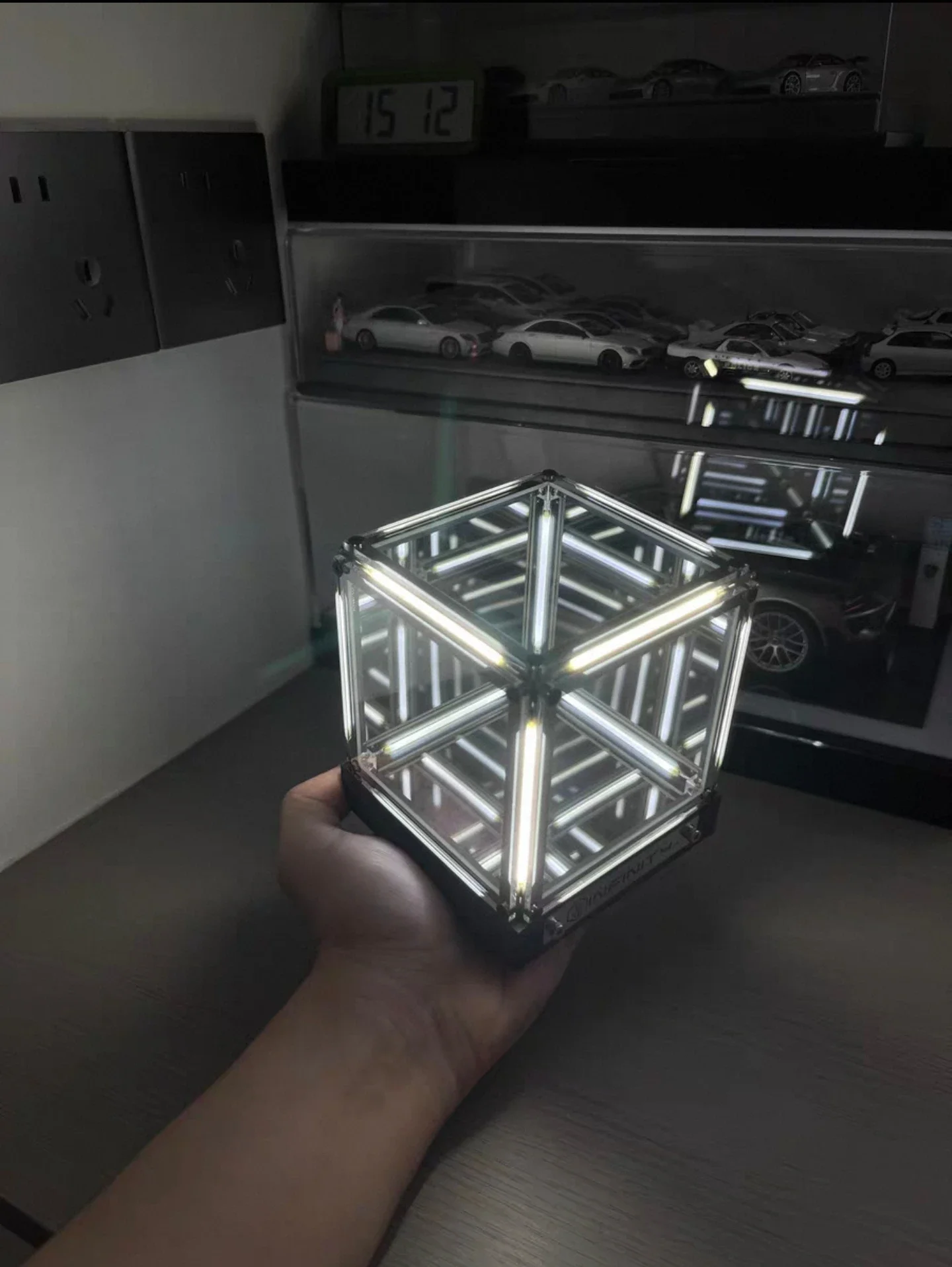 เทคโนโลยีไฟบรรยากาศในรถยนต์แบบปรับแต่งได้ แสงสี่มิติ ซูเปอร์คิวบ์ ไฟกลางคืนขนาดเล็ก อุปกรณ์ตกแต่งรถยนต์