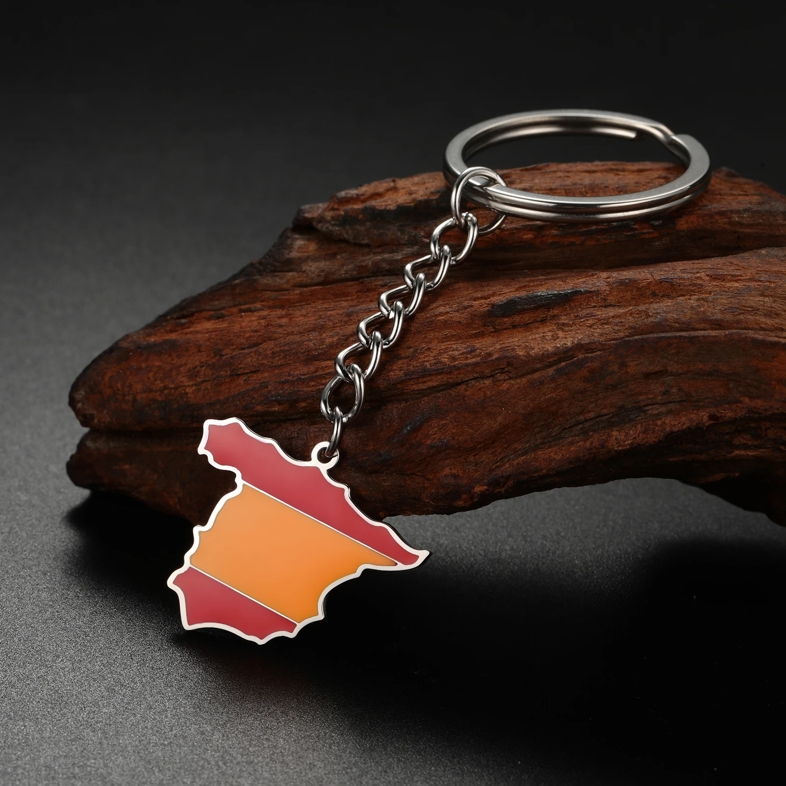 Skyrim Spain National Map Pendant Keychain Stainless Steel National Map Fashion Jewelry Gift 2025 Wholesale