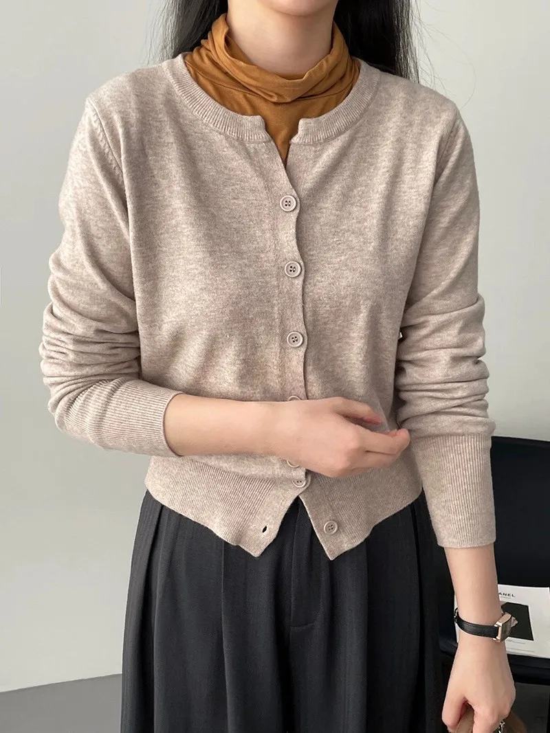 Long-sleeve Knit Cardigan for Women Soft Knit Button-up Round Neckline Comfy Fitted Sweater Jacket Top Spring Shrunken Cardigan