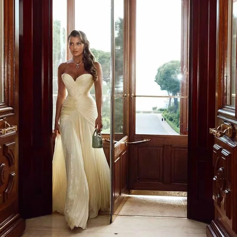Women Mermaid Prom Dresses Strapless Sweetheart Neck Pleated Long Evening Gown Women Wedding Guest Formal Party Dresses