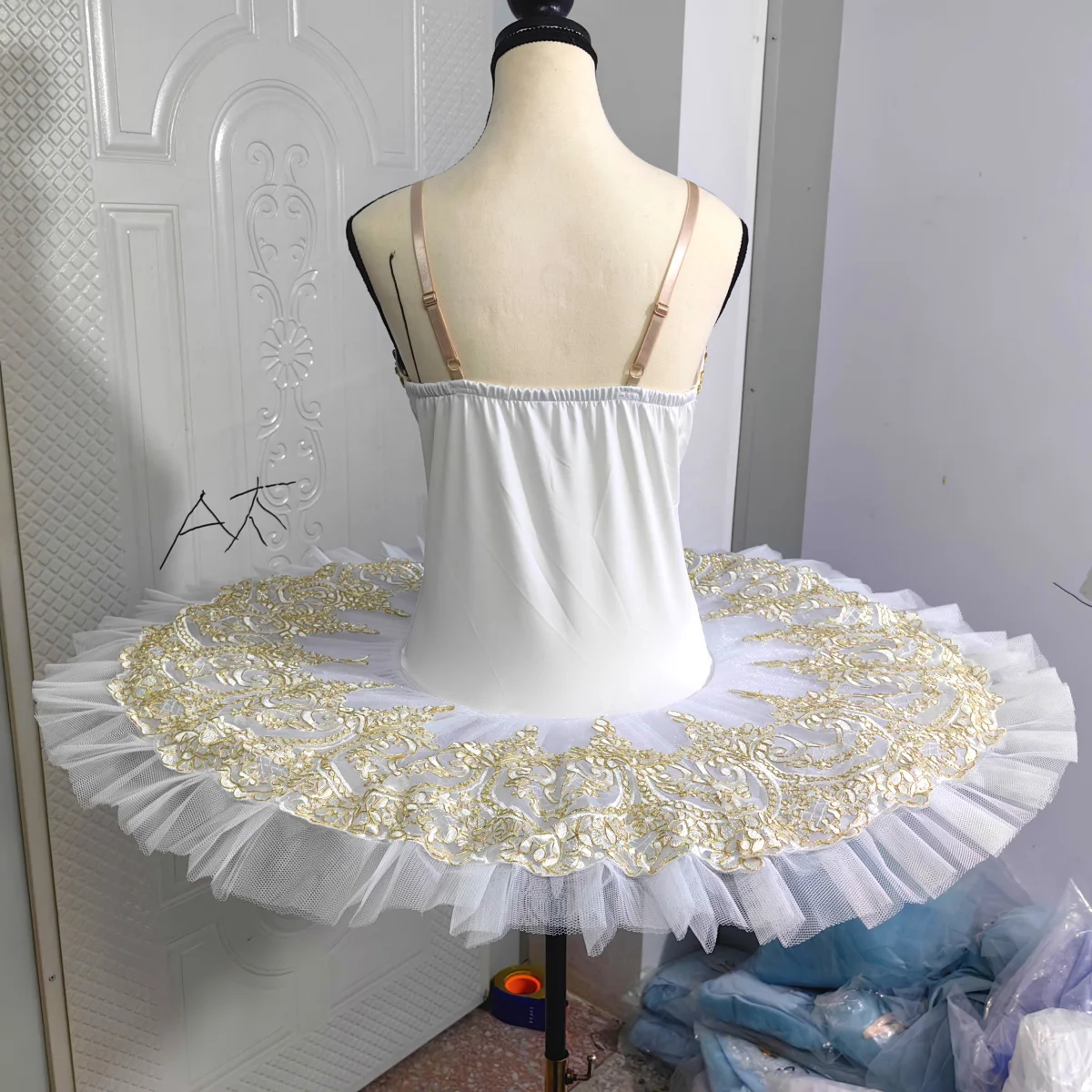 الشمبانيا الذهب الباليه توتو تنورة حبال الأطفال الأبيض بحيرة البجع الرقص أزياء مسرحية ملابس الرقص الشرقي