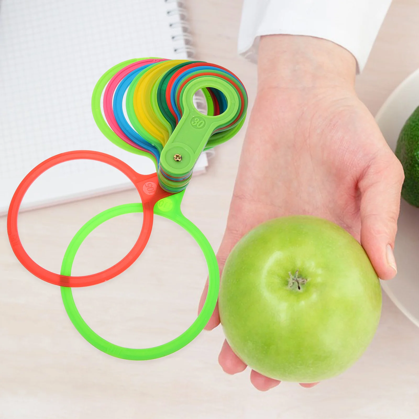 

Plastic Measuring Lap 30-110mm 17 Pieces Fruit Diameter Gauge Rings Tools for Grading Apples Oranges Peaches Citrus Lemons Fruit