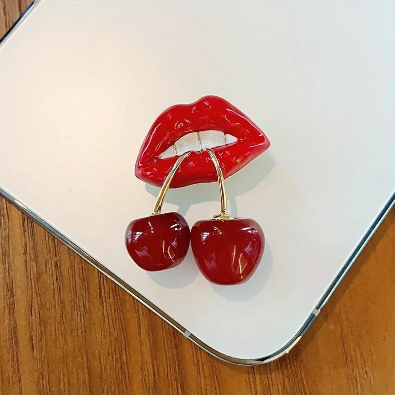 Sexy Cherry Mouth Brooch For Women Enamel Fruit Valentine\'s Day Casual Badge