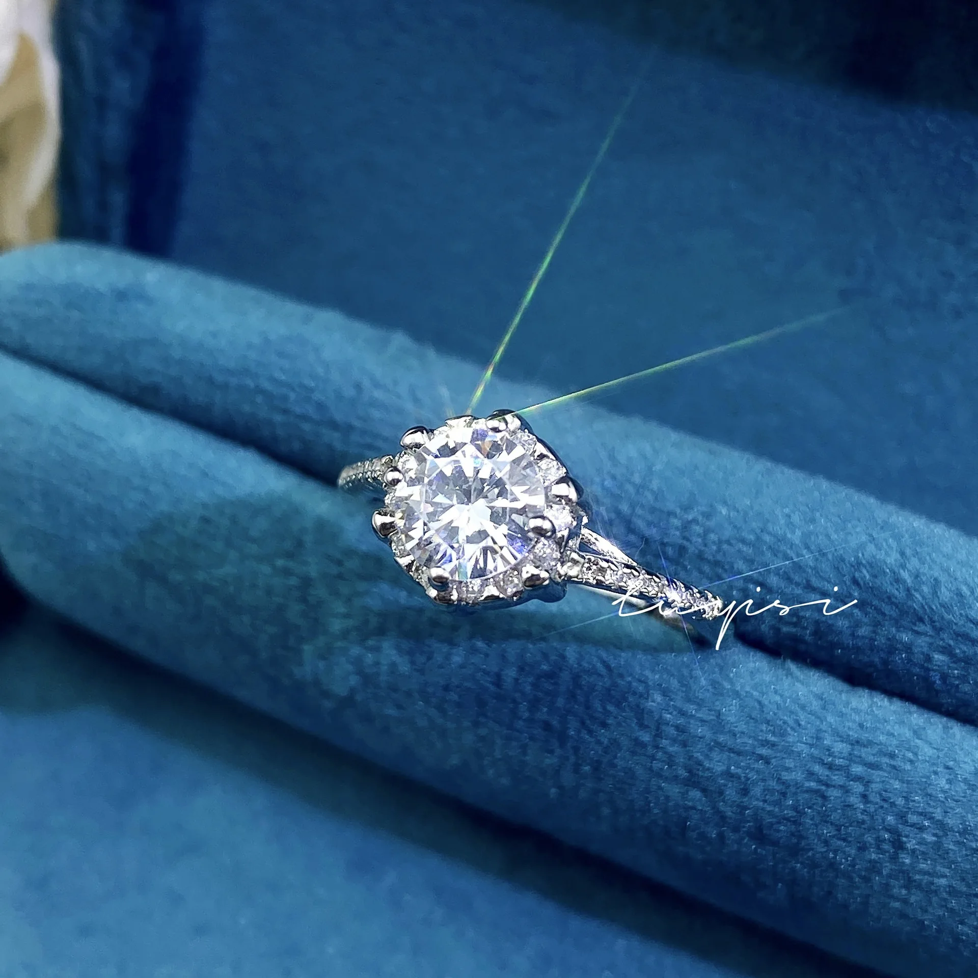 DIY accessories Eight hearts eight arrows twisted arm snowflake Internet celebrity Douyin Kuaishou hot selling full diamond open