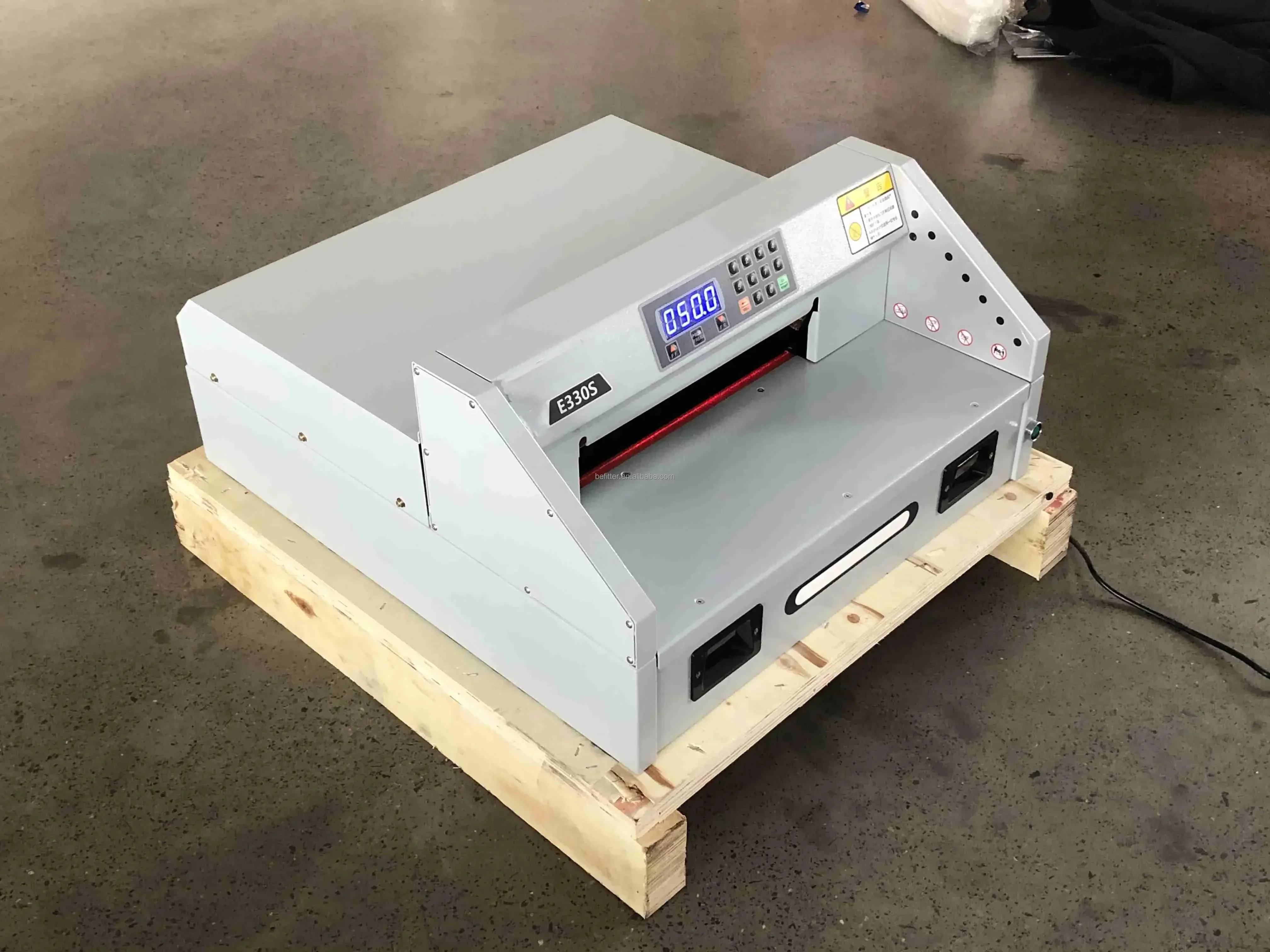 factory direct sales Desktop electric digital 13 inch 40mm thick stack guillotine cutter