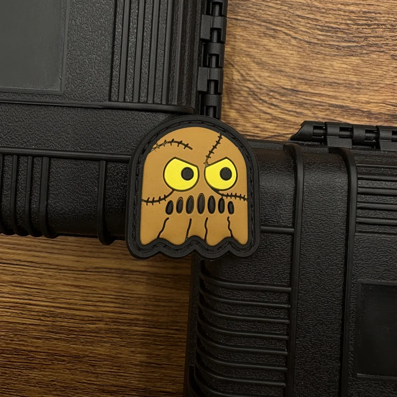 A Patching Yellow Man Pattern 3D Pvc Material Sticker Morale Badge Patch Patch for Armband, Backpack and Tactical Vest, Clothing Decorative Embroider Patch Sticker Soft Rubber