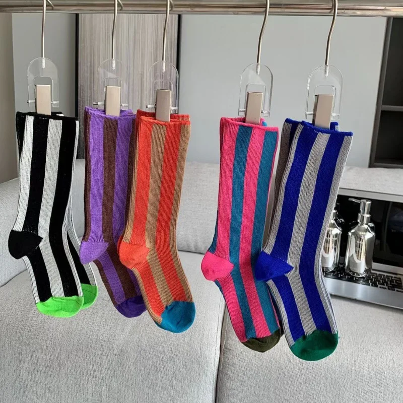 

5 pairs New Retro Line Color Matching Stripes Tube Socks Design Fashionable Comfortable Cotton Socks Sports Breathable socks