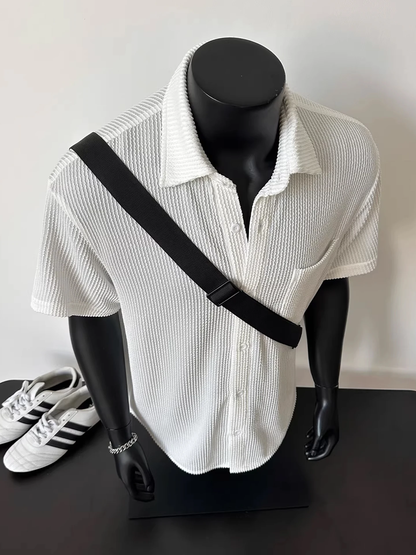 

Textured White Short Sleeve Men's Shirt Summer 2026 New Loose Fit Inner Wear Outerwear Casual Style Polyester Fiber