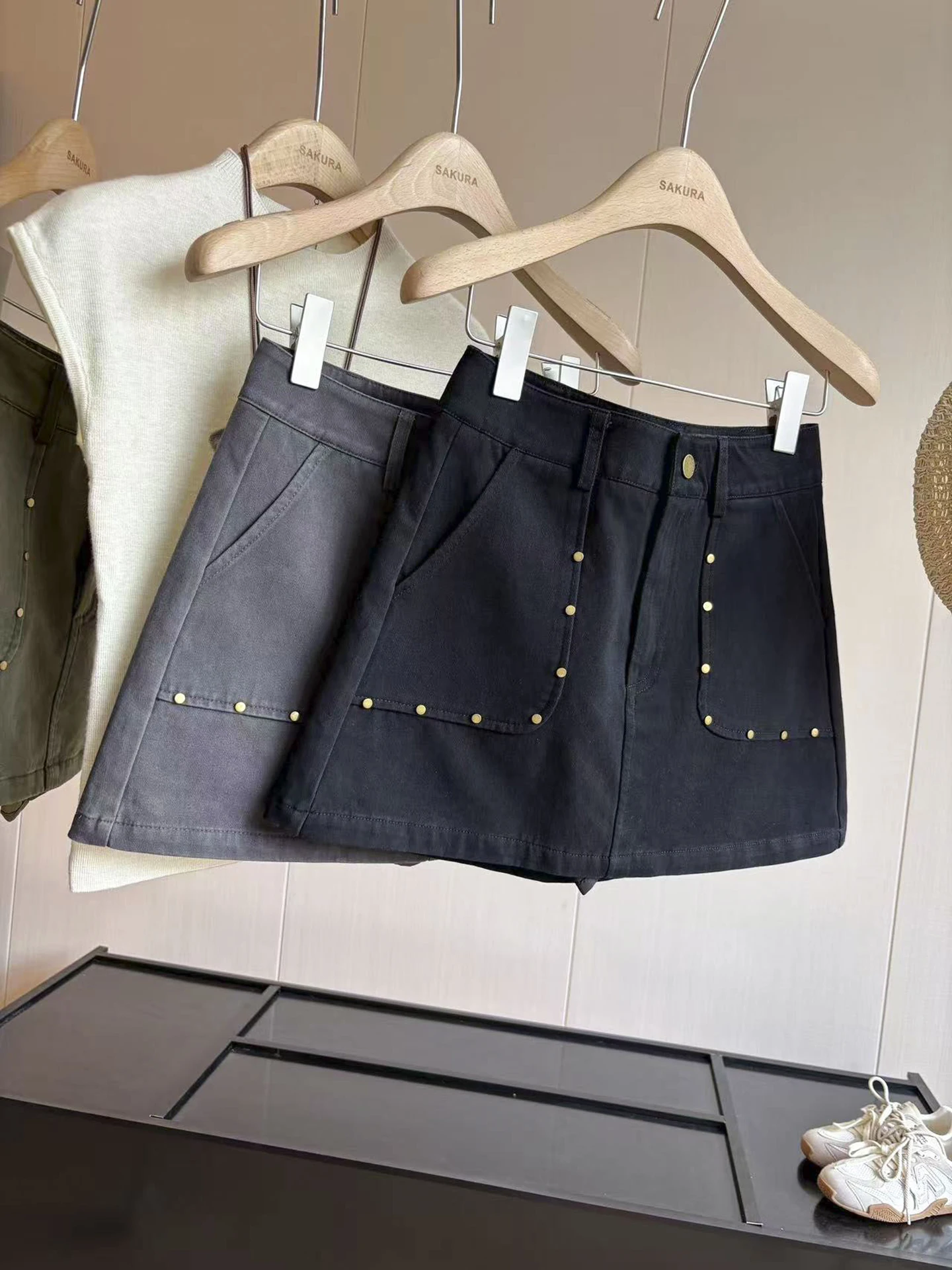 DIYI Heavy Industry Retro Washed Color Brown Grey Denim Anti-Light Short Skirt High Waist A-Line  Skirt for Women Autumn