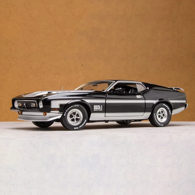 1:18 Scale 1971 Ford Mustang Mach 1 Muscle Car Alloy Simulation Car Model Diecast Metal Toy Collectible