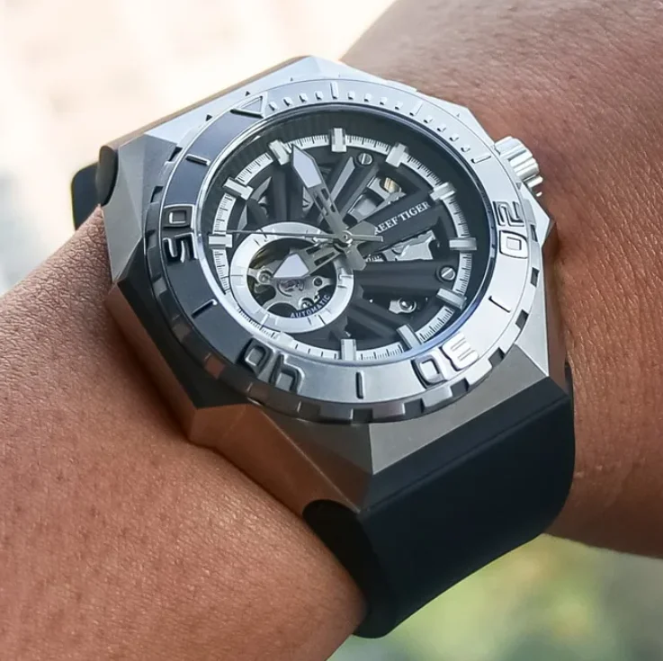 

Мужские автоматические часы Reef Tiger 43 мм, механические наручные часы, водонепроницаемость 100 м, сапфировое стекло, модель RGA6903-S