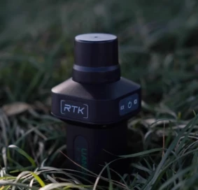 

R10 Handheld Rtk Measurement Surveying and Mapping High Precision Positioning Full Constellation Pile Positioning