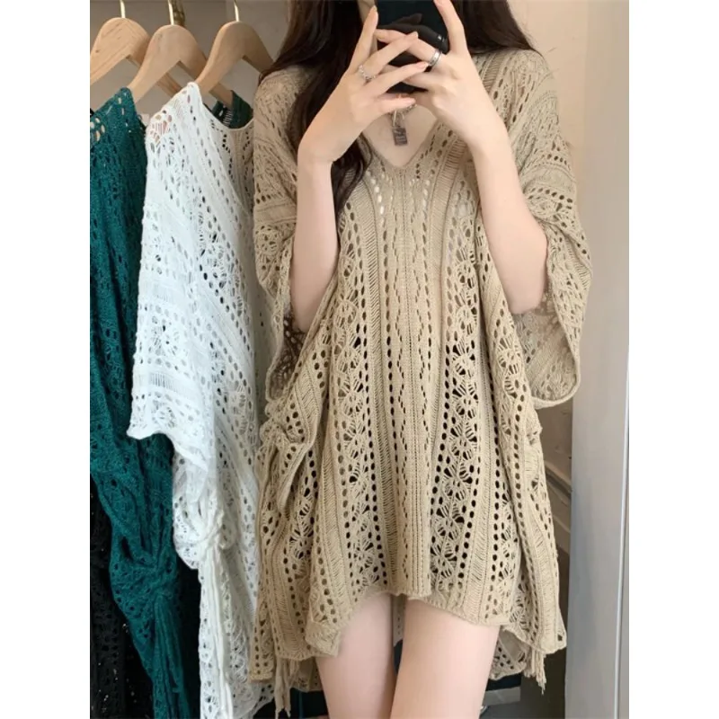 V-neck Hollow out Short sleeve knitwear Women's dress thin springtime Unique and unique loose blouse tops blusas