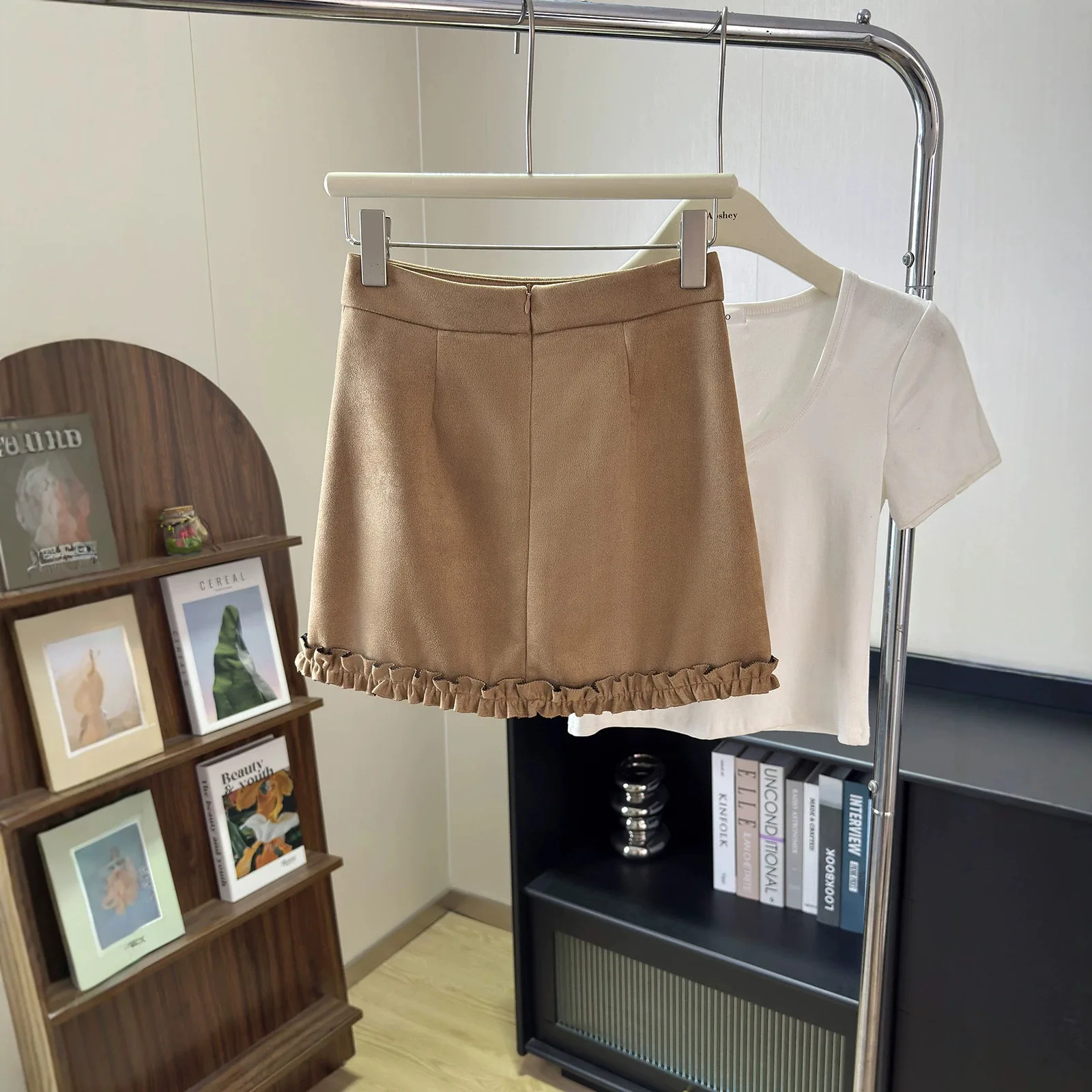 Sweet Fungus Edge Splicing Suede Hip Skirt Women High Waist Skort A-word Skirt